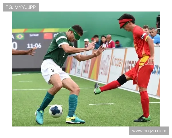 上海足球队耐力解析：在联赛中展现出的坚韧与拼搏精神