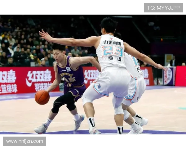 CBA激战辽宁对决山西球迷热情高涨期待精彩赛事