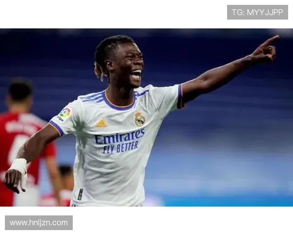 卡马文加：年轻天才在足球场上的崛起与未来发展潜力分析